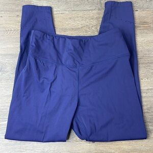 Baleaf Women’s Navy Leggings With waistband pocket and pinhole detial, sz Large